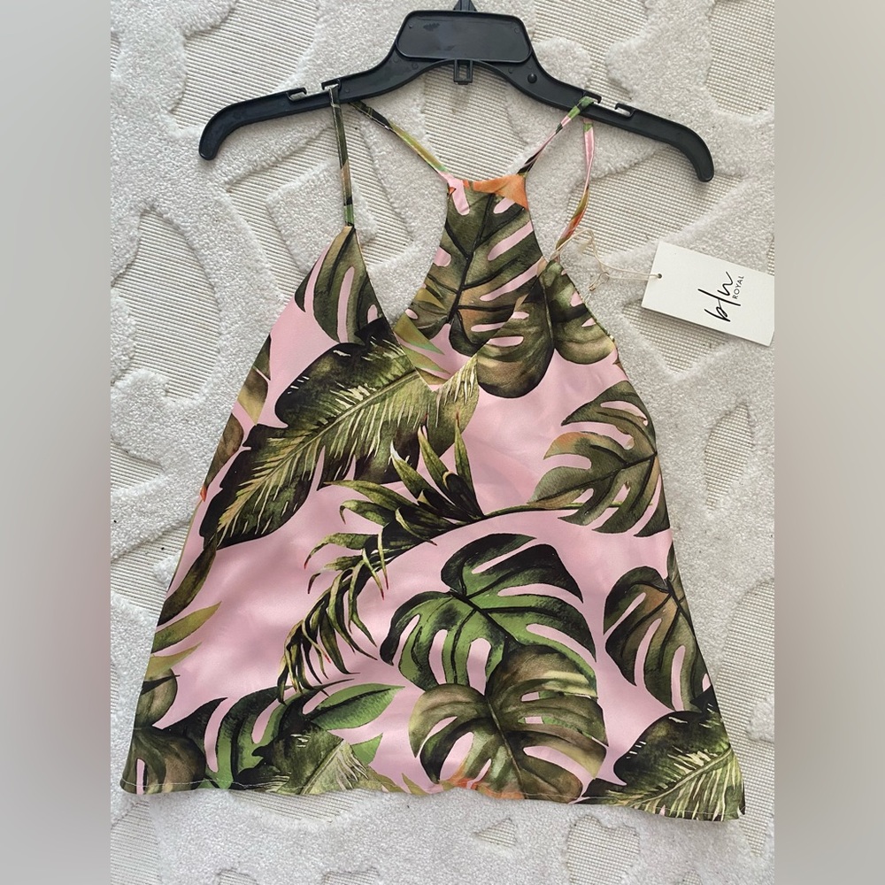 Leaf patterned top by BLU ROYAL